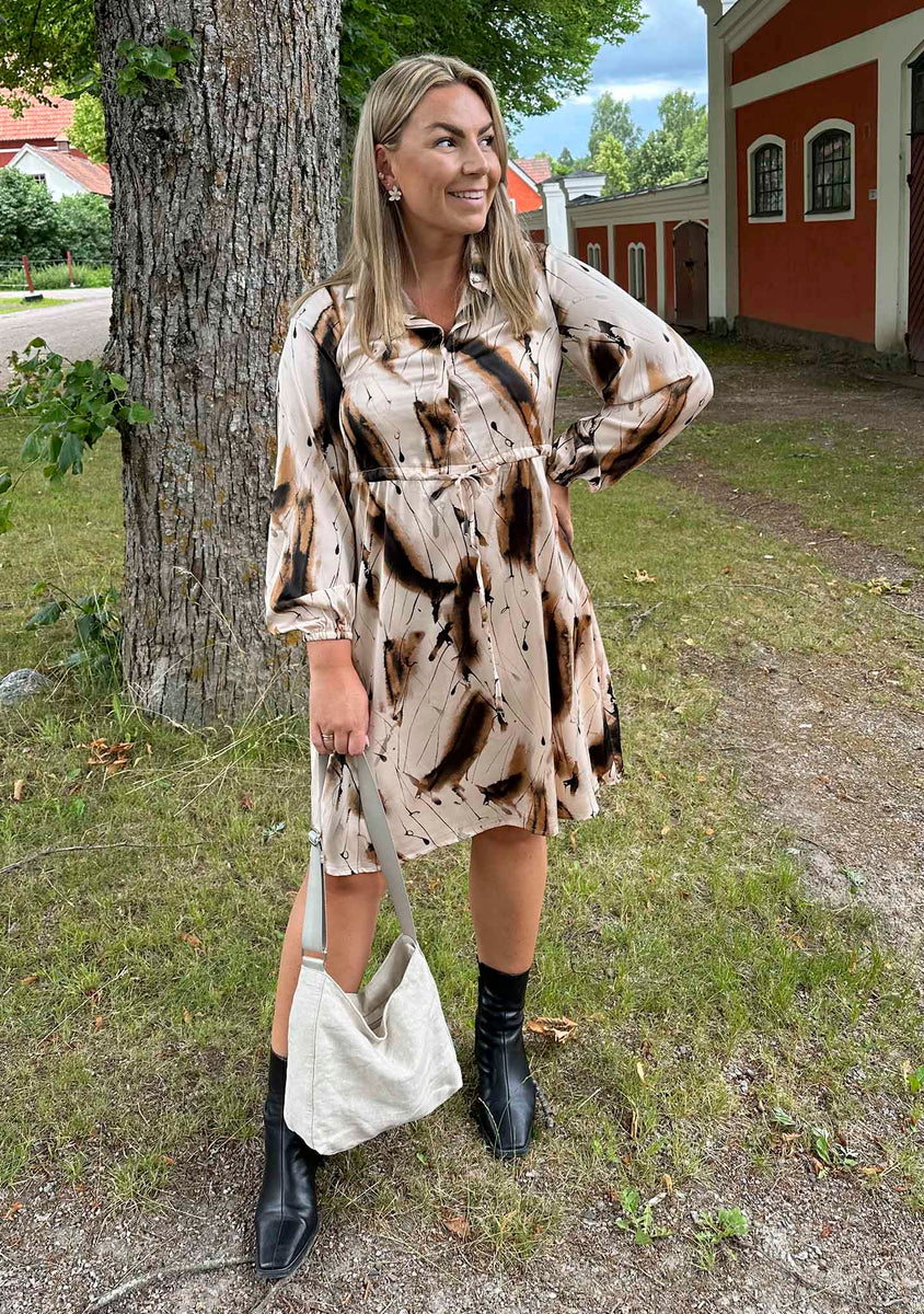 Bitten_New_Dress-Dresses-57425