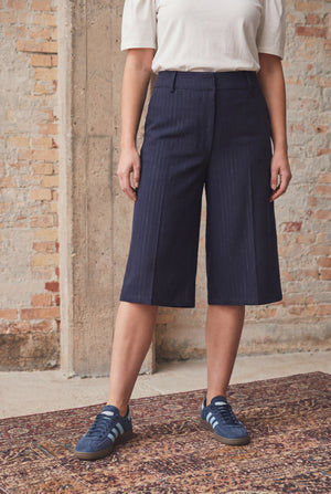 I SAY Felicia Long Shorts Shorts N39 Navy Pinstripe