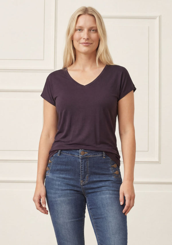 I SAY Nugga V-Neck T-Shirt Basics 419 Aubergine